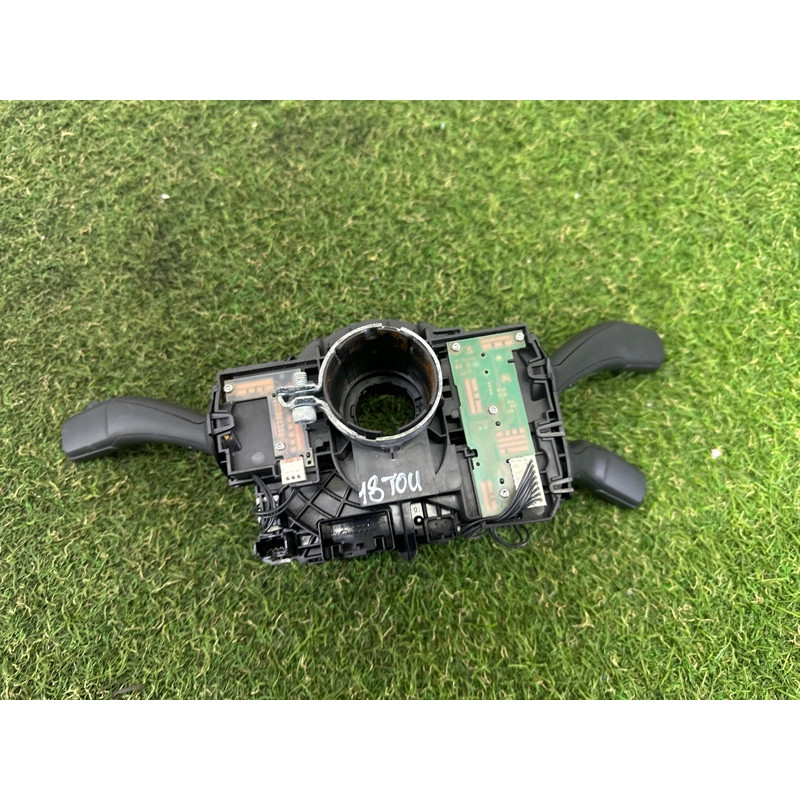 Блок подрулевых переключателей (электрика) Volkswagen Touareg NF 2011 3.6 4H0953568HZ01