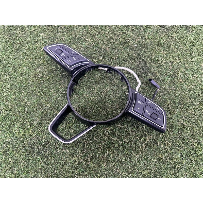 Кнопки руля (электрика / кнопки) AUDI A4 B9 2017 2.0 TFSI 8W0951523FXHA