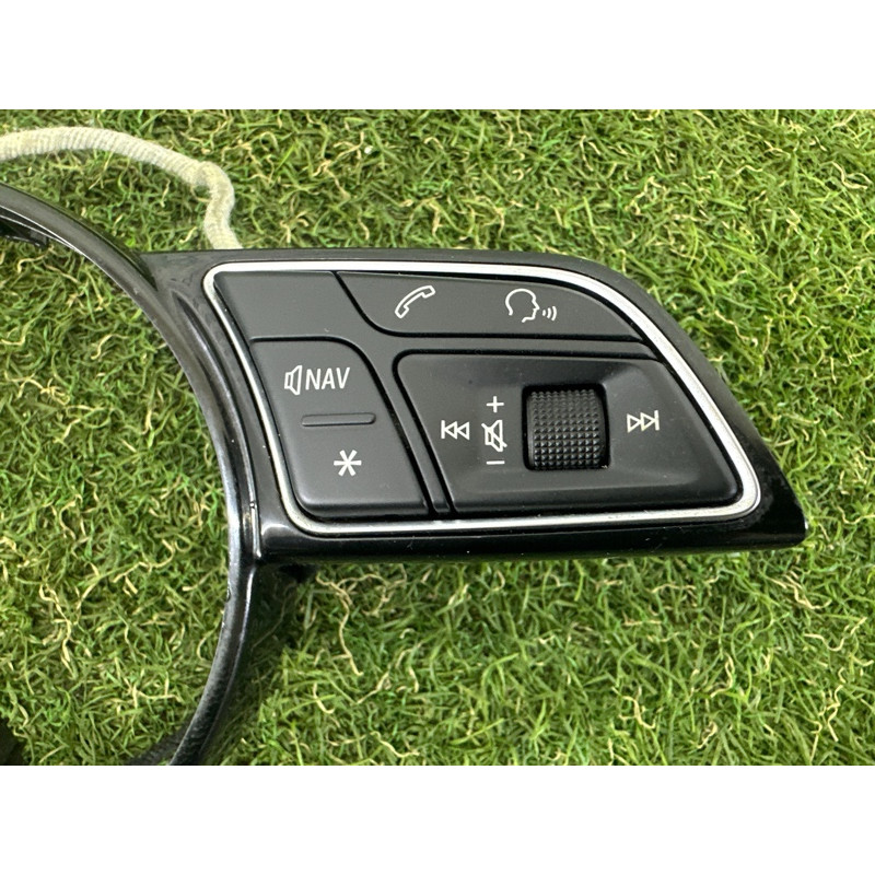 Кнопки руля (электрика / кнопки) AUDI A4 B9 2017 2.0 TFSI 8W0951523FXHA