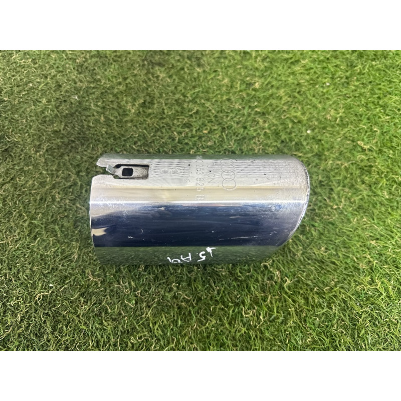 Насадка глушителя (выпускная система) AUDI A4 B9 2017 2.0 TFSI 8W0071762