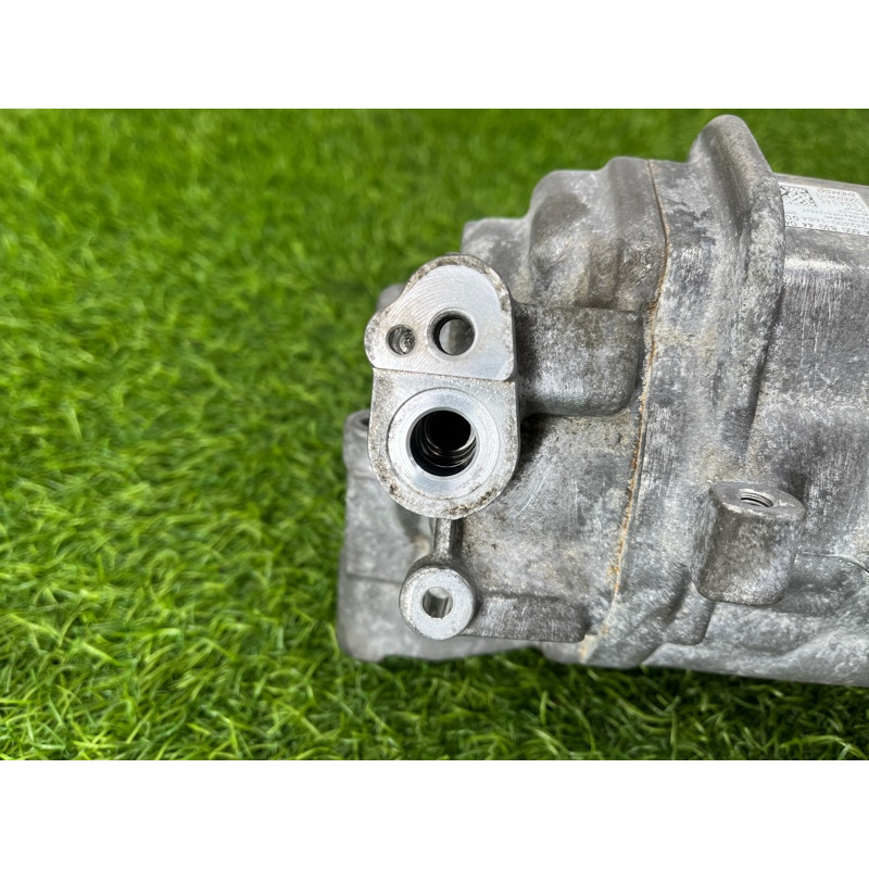 Компрессор кондиционера (отопление и кондиционирование) Mercedes-Benz EQB 350 X243 2022 A0008307804