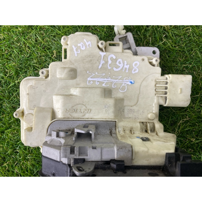 Замок дверей (кузов і елементи) AUDI Q7 4L 2014 3.0 TFSi CTWB 3C4839016D