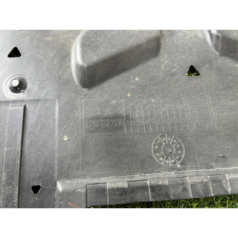 Защита днища (кузов и элементы) Mercedes-Benz EQB 350 X243 2022 A2436802101