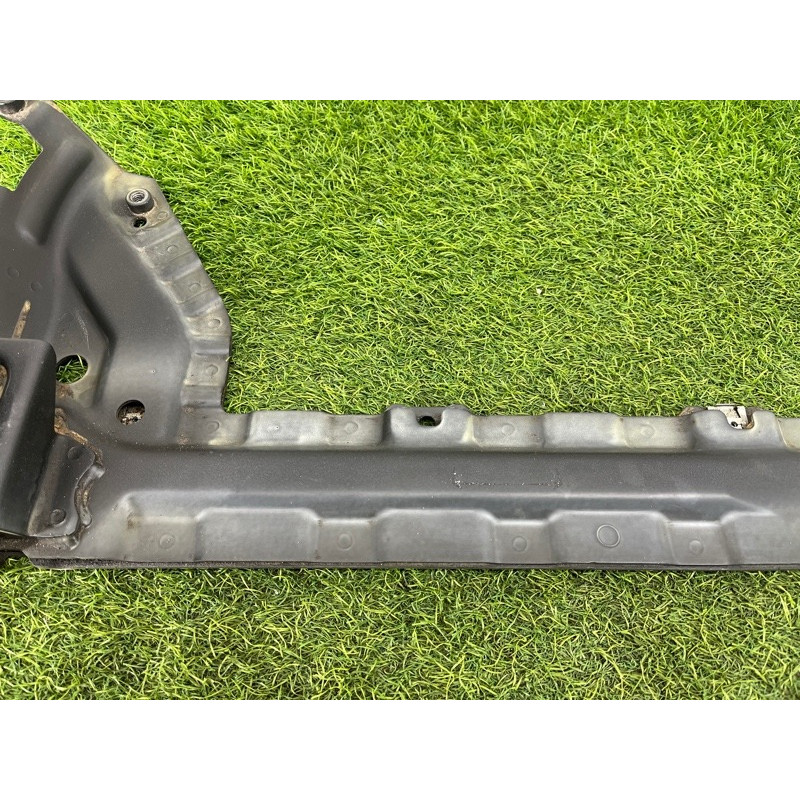 Кронштейн радиатора (кузов и элементы) Mercedes-Benz EQB 350 X243 2022 A2436203600