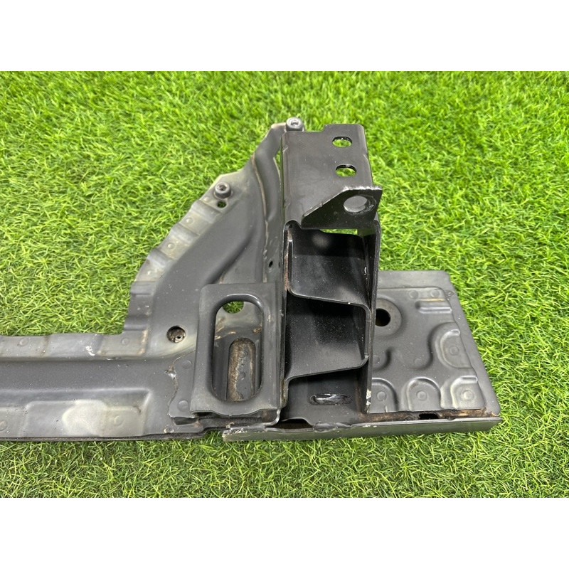 Кронштейн радиатора (кузов и элементы) Mercedes-Benz EQB 350 X243 2022 A2436203600