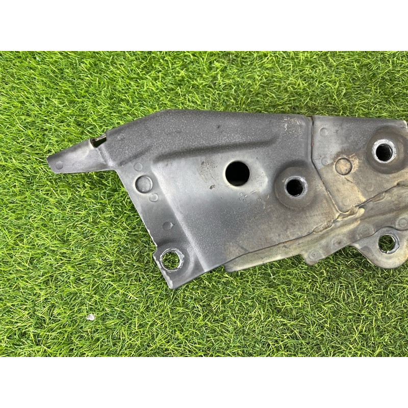 Кронштейн подрамника (подвеска) Mercedes-Benz EQB 350 X243 2022 A2436203900