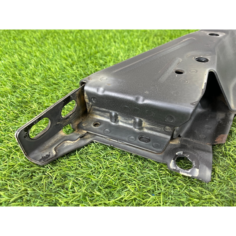 Кронштейн подрамника (подвеска) Mercedes-Benz EQB 350 X243 2022 A2436204000