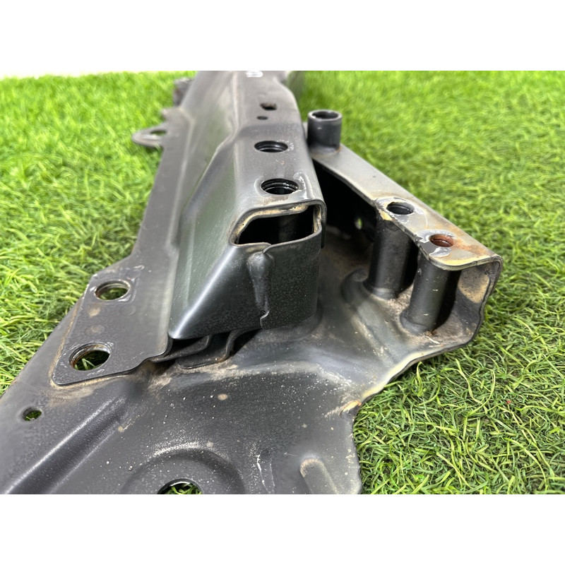 Кронштейн подрамника (подвеска) Mercedes-Benz EQB 350 X243 2022 A2436204000