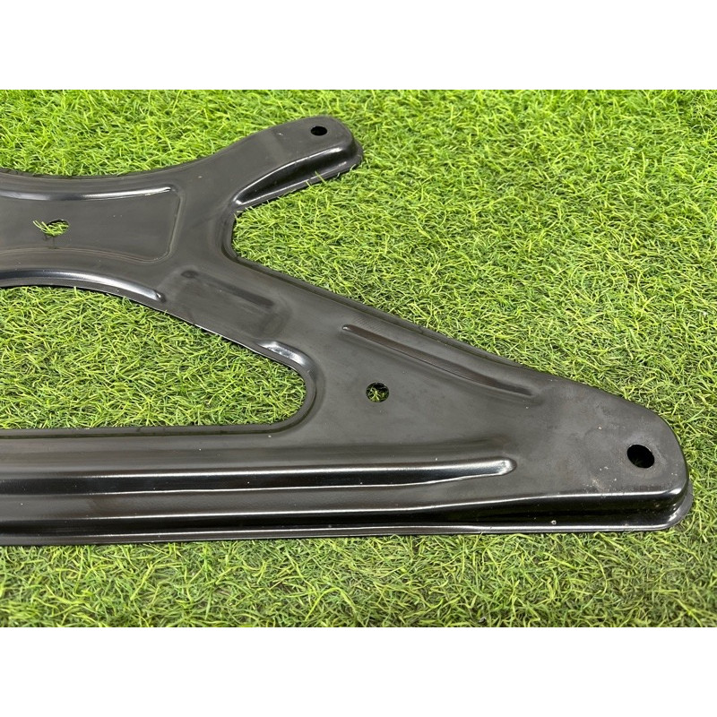 Кронштейн подрамника (подвеска) Mercedes-Benz EQB 350 X243 2022 A2433523300