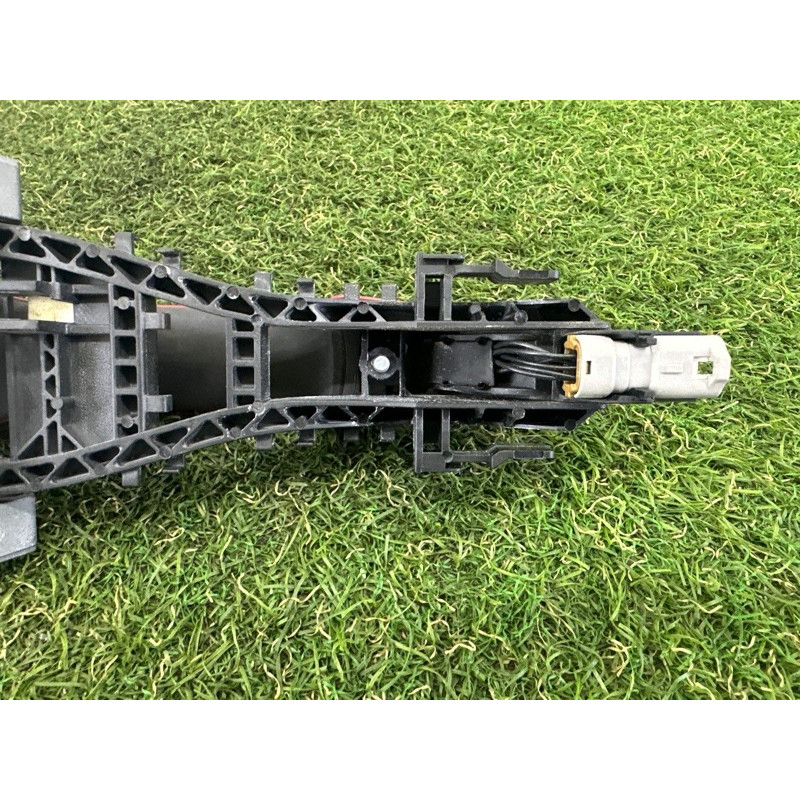 Ручка двері зовнішня (кузов и элементы) LAND ROVER Range Rover Evoque L538 2016 2.0 LR061200