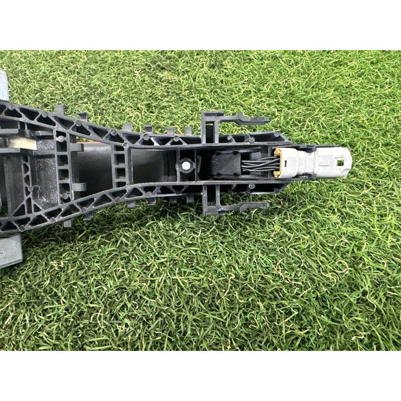 Ручка двері зовнішня (кузов и элементы) LAND ROVER Range Rover Evoque L538 2016 2.0 LR061200