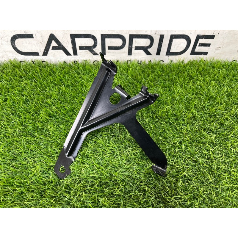 Кронштейн блока ABS (тормозная система) Mercedes-Benz EQB 350 X243 2022 A1774303300