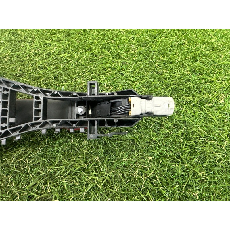 Ручка двері зовнішня (кузов и элементы) LAND ROVER Range Rover Evoque L538 2016 2.0 LR061200