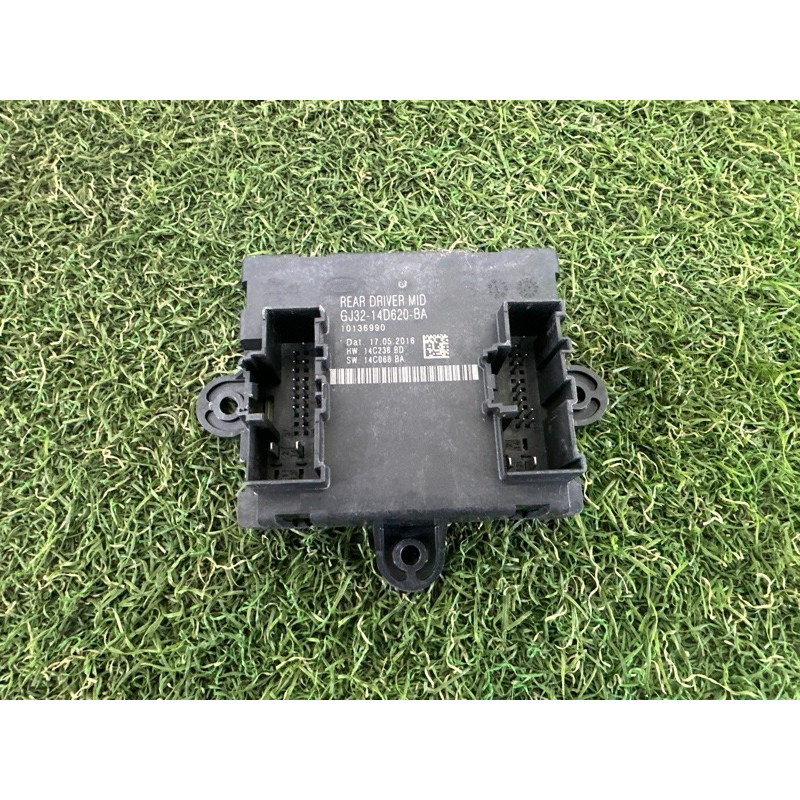 Блок управления дверьми (электрика / блоки управления) LAND ROVER Range Rover L405 2016 5.0 LR083080