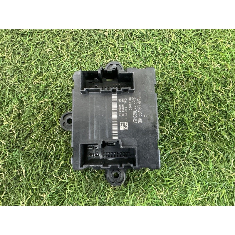 Блок управления дверьми (электрика / блоки управления) LAND ROVER Range Rover L405 2016 5.0 LR083080