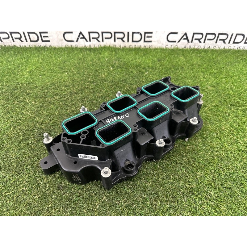 Коллектор впускной (впускная система) Jeep Grand Cherokee WK2 2018 3.6 5281803AA