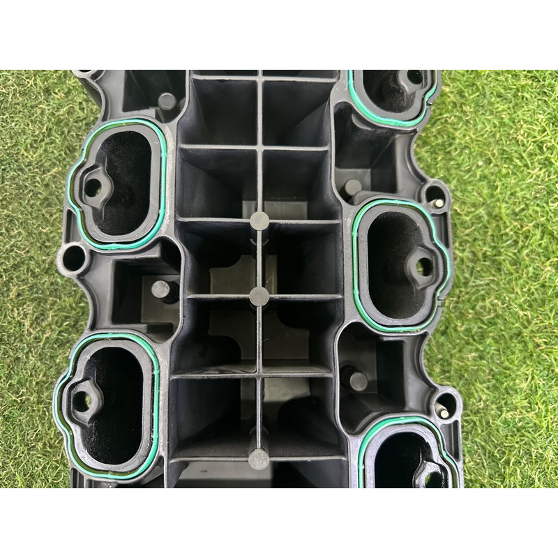 Коллектор впускной (впускная система) Jeep Grand Cherokee WK2 2018 3.6 5281803AA