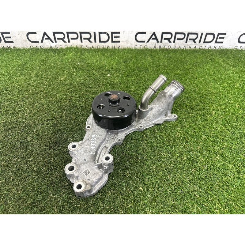 Помпа (система охлаждения) Jeep Grand Cherokee WK2 2018 3.6 68311108AA