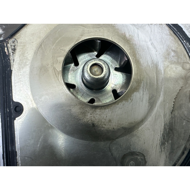 Помпа (система охлаждения) Jeep Grand Cherokee WK2 2018 3.6 68311108AA