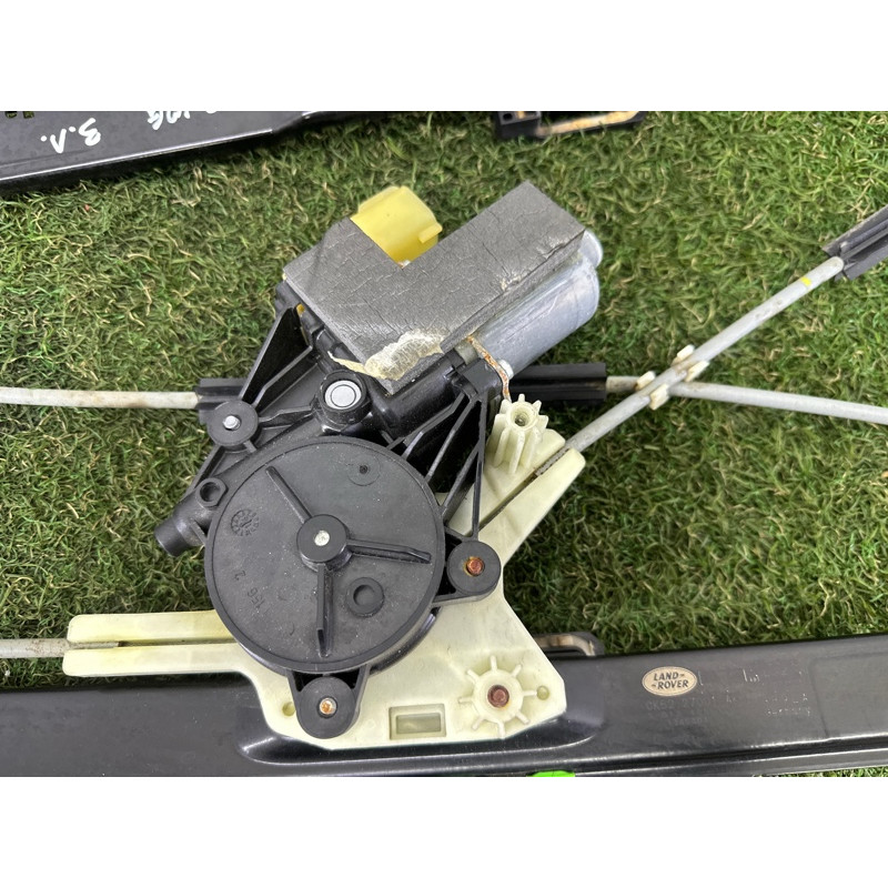 Механизм стеклоподъемника с мотором (кузов и элементы) LAND ROVER Range Rover L405 2016 5.0 LR078166