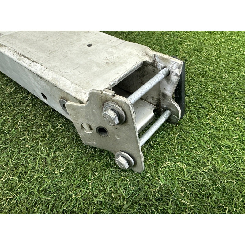 Кронштейн усилителя бампера (стекла и зеркала) BMW 3-series F30 2013 2.0 51117266195