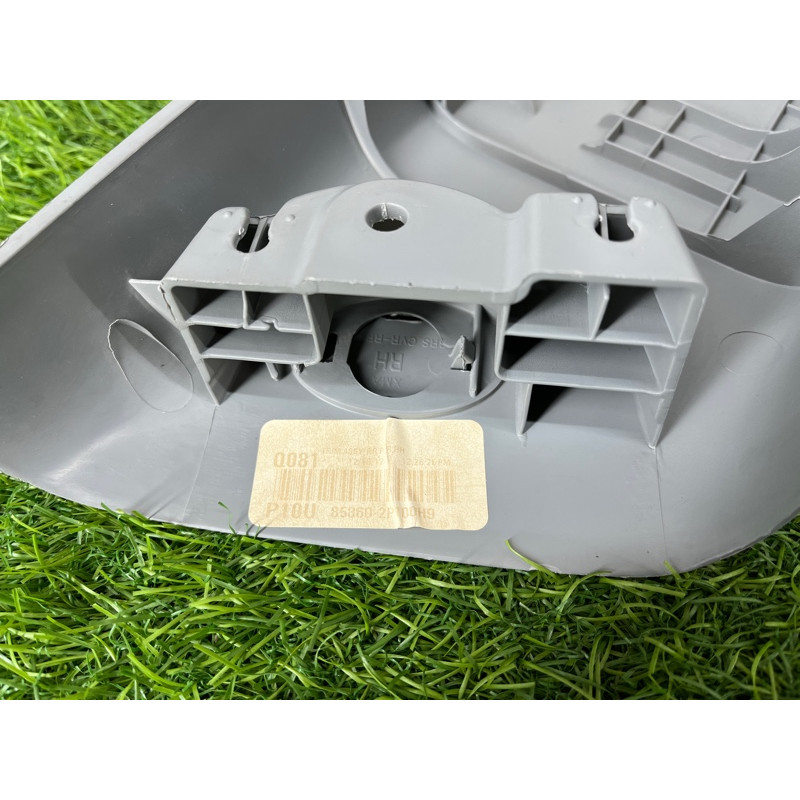 Обшивка стійки (салон) KIA Sorento UM 2013 2.4 858612p000