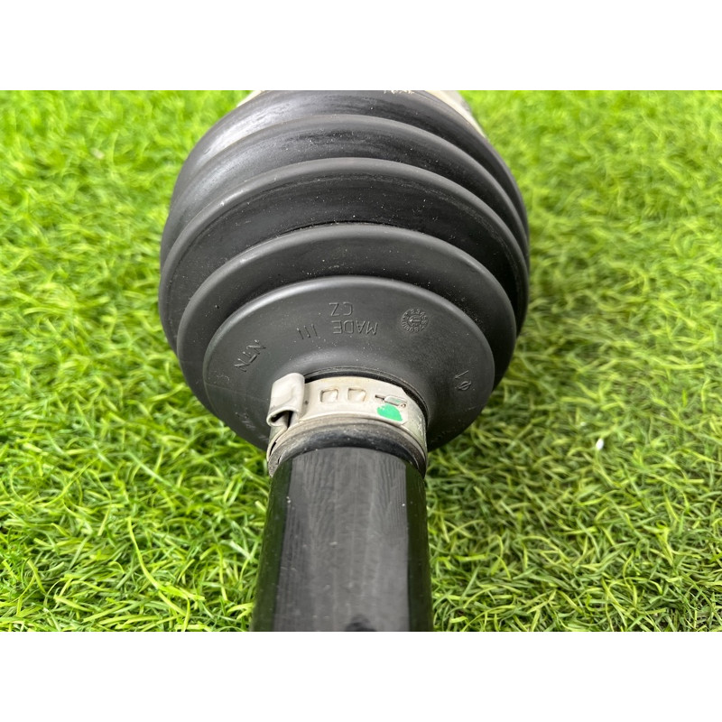 Привод (трансмиссия) Mercedes-Benz EQB 350 X243 2022 A2433301500