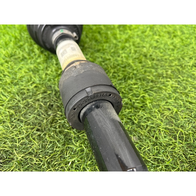 Привод (трансмиссия) Mercedes-Benz EQB 350 X243 2022 A2433301500