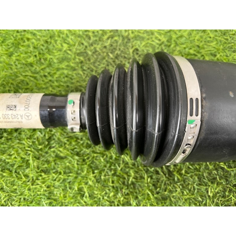 Привод (трансмиссия) Mercedes-Benz EQB 350 X243 2022 A2433301500