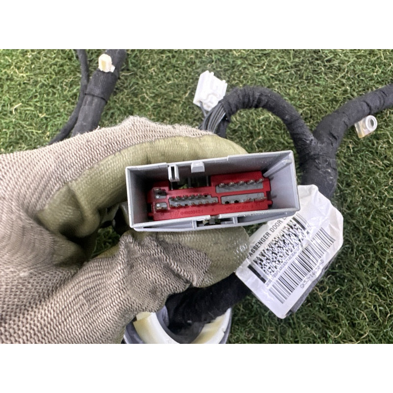 Проводка дверная (электрика) LAND ROVER Range Rover L405 2016 5.0 LR090141