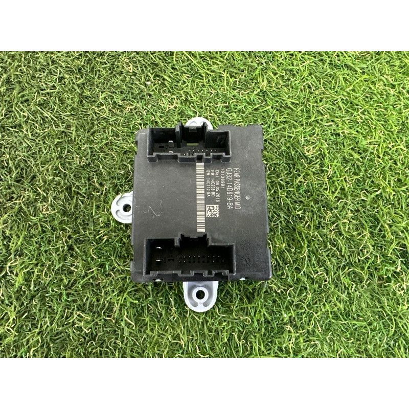 Блок управления дверьми (электрика / блоки управления) LAND ROVER Range Rover Evoque L538 2016 2.0 LR092139