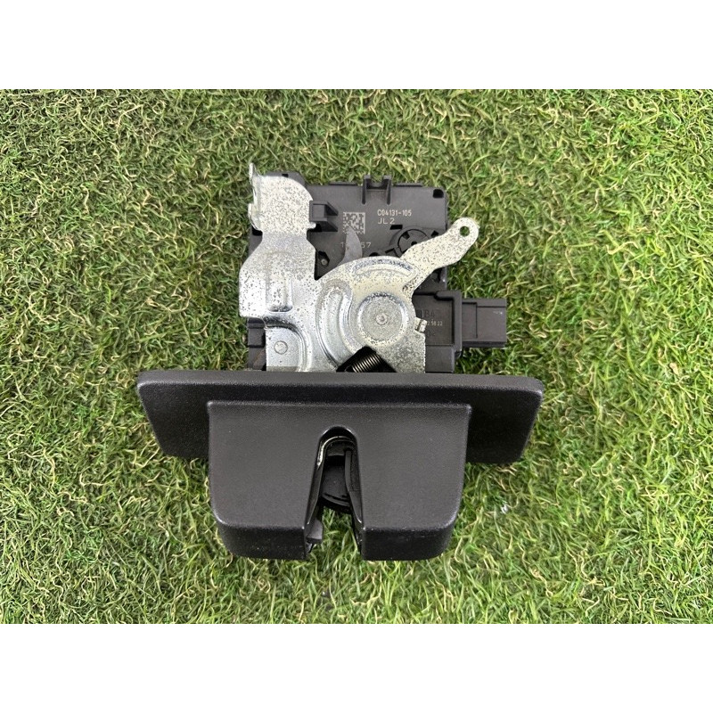 Замок багажника (кузов и элементы) LAND ROVER Range Rover L405 2016 5.0 LR070126