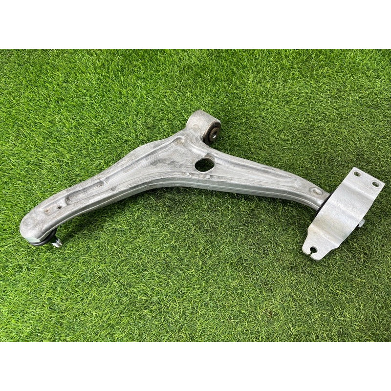 Рычаг подвески (подвеска) Mercedes-Benz EQB 350 X243 2022 A2473300200