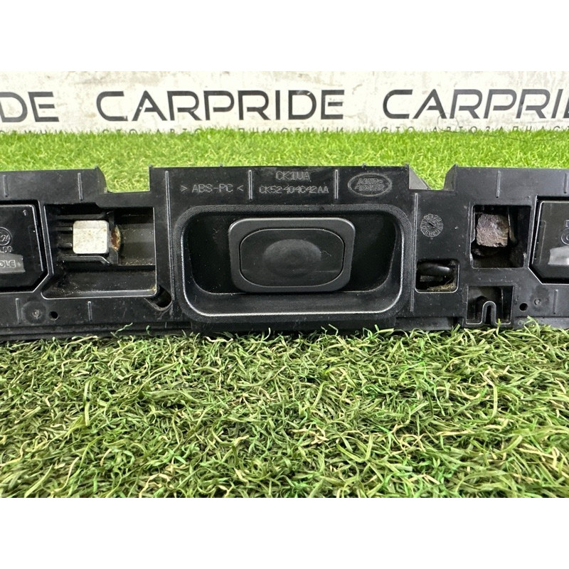 Панель подсветки номера (кузов и элементы) LAND ROVER Range Rover L405 2016 5.0 LR048312