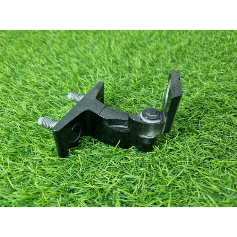 Петля двери (кузов и элементы) Mercedes-Benz EQB 350 X243 2022 A1777209305