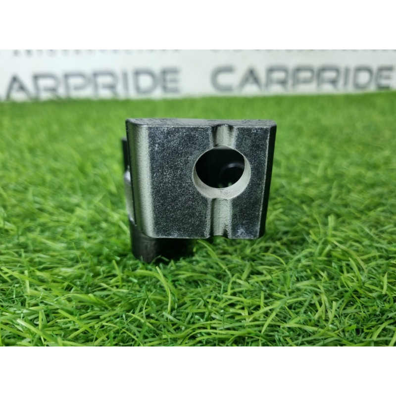 Петля двери (кузов и элементы) Mercedes-Benz EQB 350 X243 2022 A1777209305