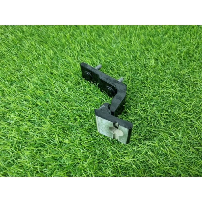 Петля двери (кузов и элементы) Mercedes-Benz EQB 350 X243 2022 A1777302502