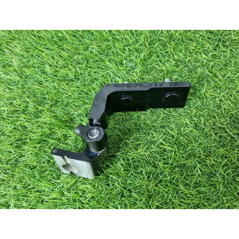 Петля двери (кузов и элементы) Mercedes-Benz EQB 350 X243 2022 A1777302502