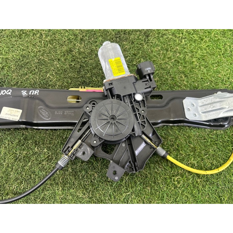 Механізм склопідйомника з мотором (кузов и элементы) LAND ROVER Range Rover Evoque L538 2016 2.0 LR067997