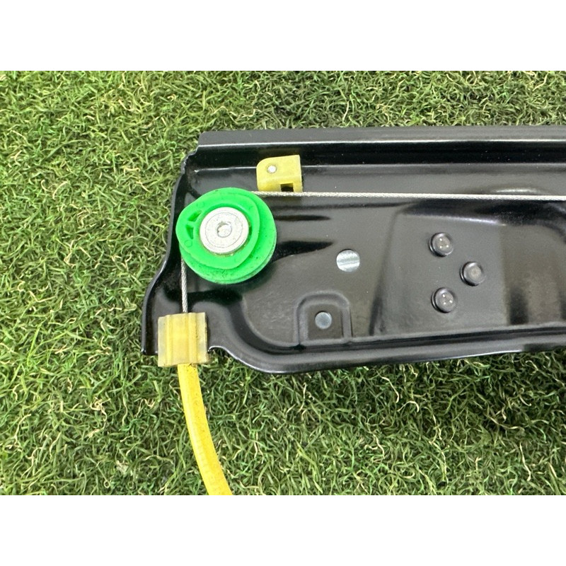 Механізм склопідйомника з мотором (кузов и элементы) LAND ROVER Range Rover Evoque L538 2016 2.0 LR067997