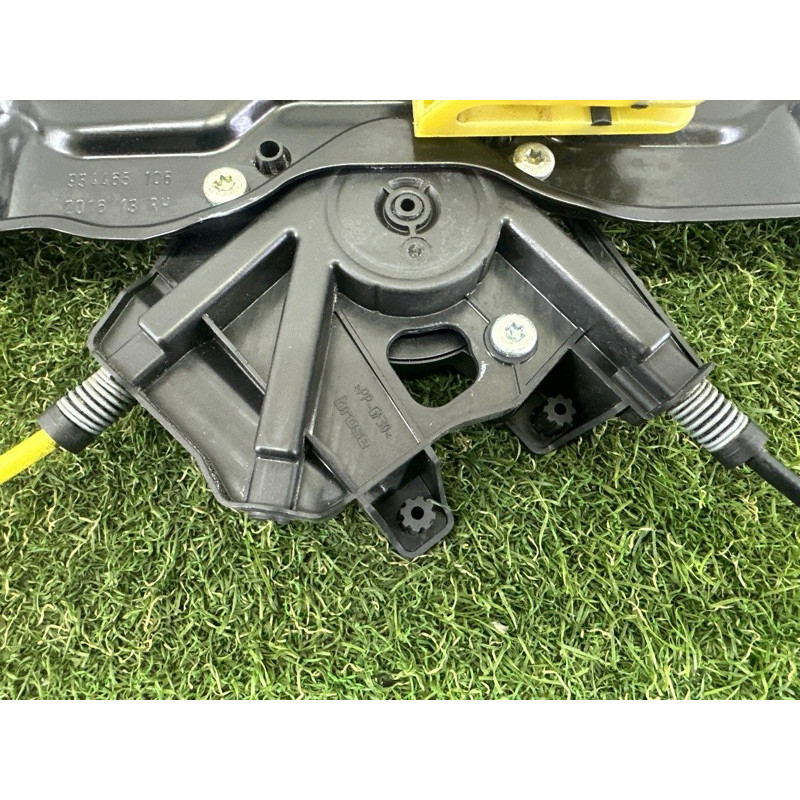 Механізм склопідйомника з мотором (кузов и элементы) LAND ROVER Range Rover Evoque L538 2016 2.0 LR067997