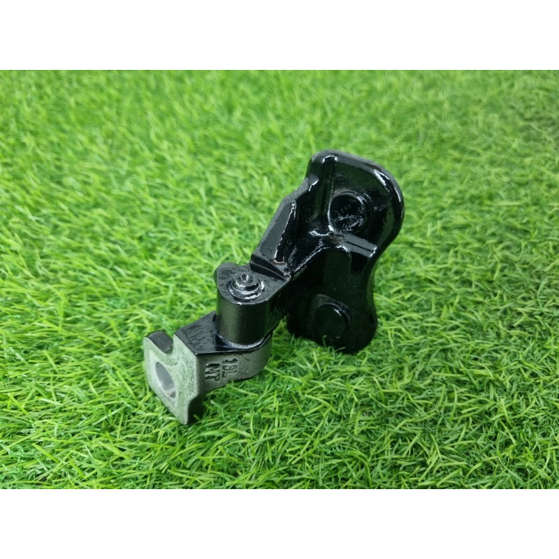 Петля двери (кузов и элементы) Mercedes-Benz EQB 350 X243 2022 A1777302302