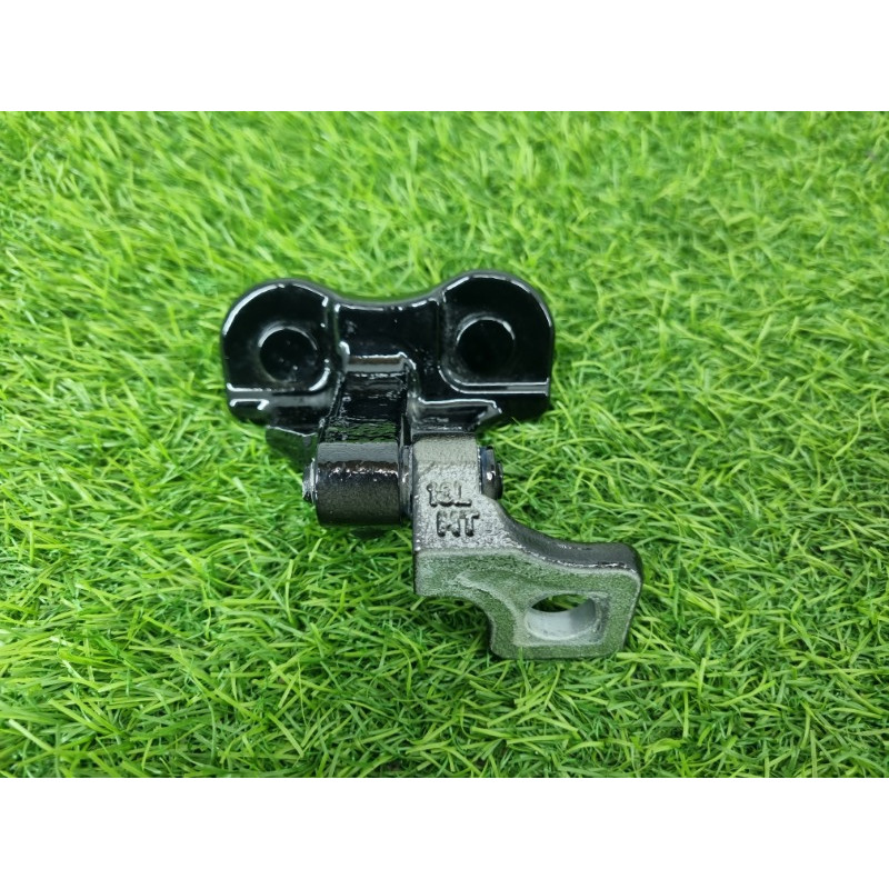 Петля двери (кузов и элементы) Mercedes-Benz EQB 350 X243 2022 A1777302302