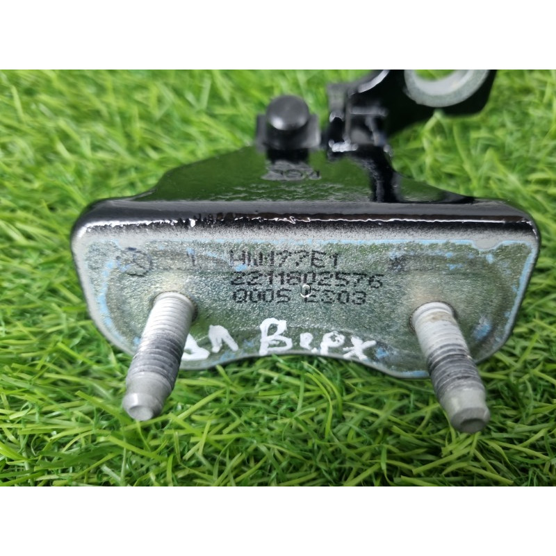 Петля двери (кузов и элементы) Mercedes-Benz EQB 350 X243 2022 A1777302302