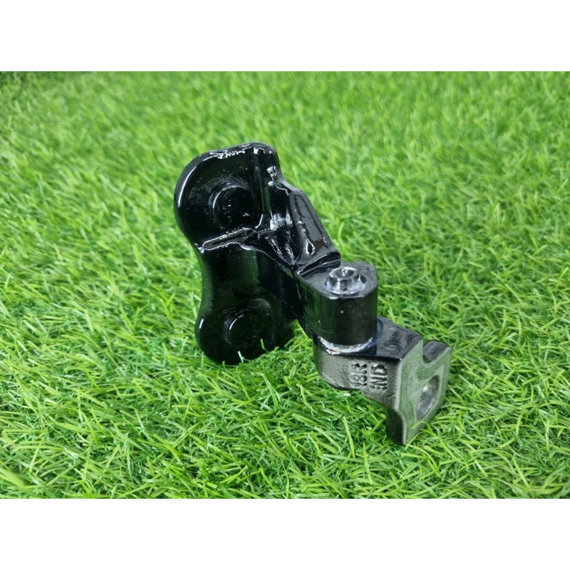 Петля двери (кузов и элементы) Mercedes-Benz EQB 350 X243 2022 A1777302402