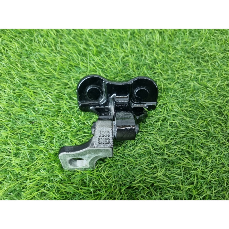 Петля двери (кузов и элементы) Mercedes-Benz EQB 350 X243 2022 A1777302402