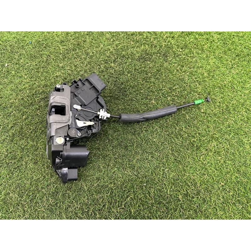 Замок дверей (кузов и элементы) LAND ROVER Range Rover Evoque L538 2016 2.0 LR077829