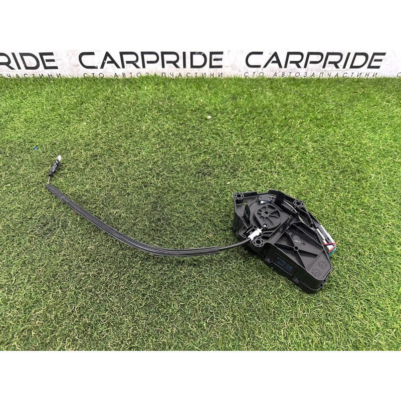 Привод замка багажника (электрика) LAND ROVER Range Rover Evoque L538 2016 2.0 LR025550