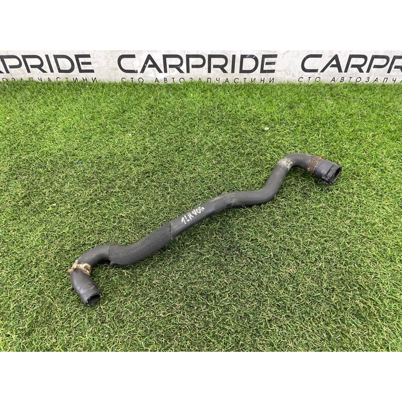 Патрубок (система охлаждения) LAND ROVER Range Rover L405 2016 5.0 LR034625