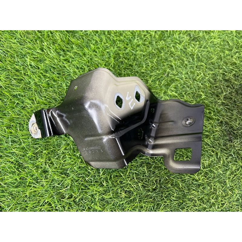 Крепление крыла (кузов и элементы) Mercedes-Benz EQB 350 X243 2022 A2438808900